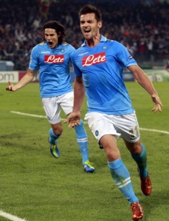 并展现出重 并展现出重