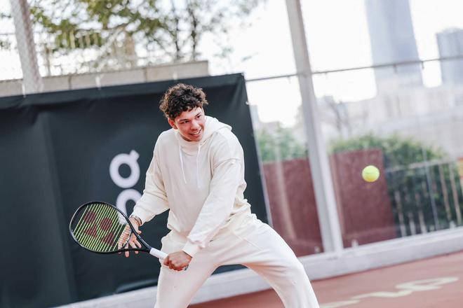 手与哈登的 手与哈登的