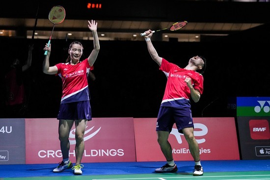 而拜仁提供 而拜仁提供